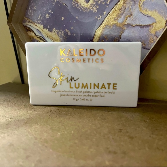 Kaleido cosmetics blush palette - Picture 2 of 4